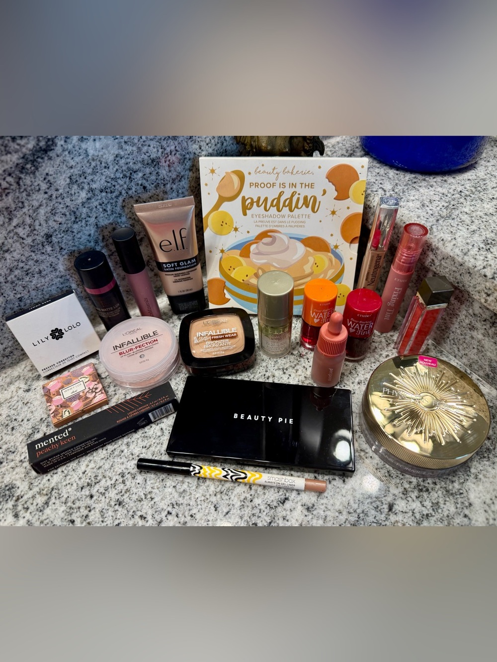 Like new Huge makeup lot for light skin! L’Oreal, Jouer, Stila,Nyx, Etude!